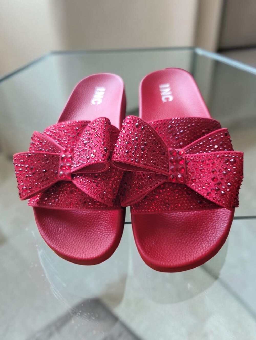 I.N.C. NWOT Pool Slides with Red Rhinestone Bow ( Red is HTF) - Picture 4 of 4